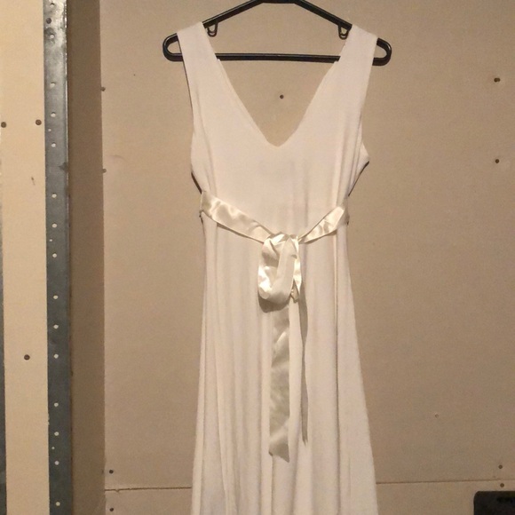 Sleeveless Dress - Picture 4 of 5